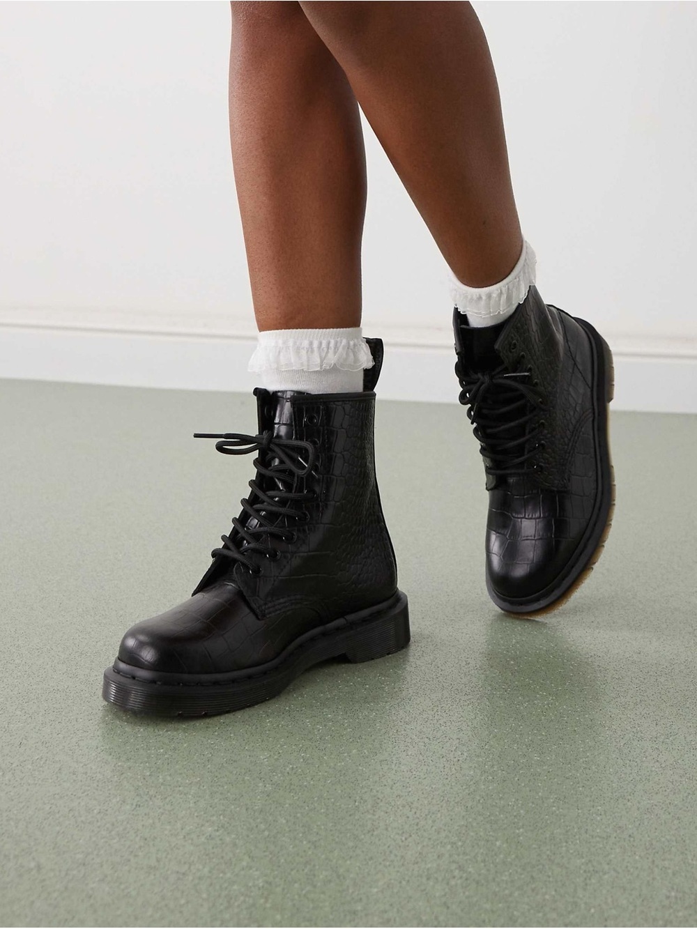 DR. MARTENS 1460 Croco 8 Eye Boot Black New Vibrance - Picture 2 of 7